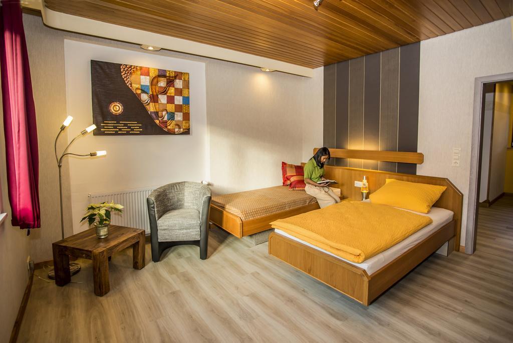 Apartament Boardinghouse Remchingen Baan Arun Zewnętrze zdjęcie