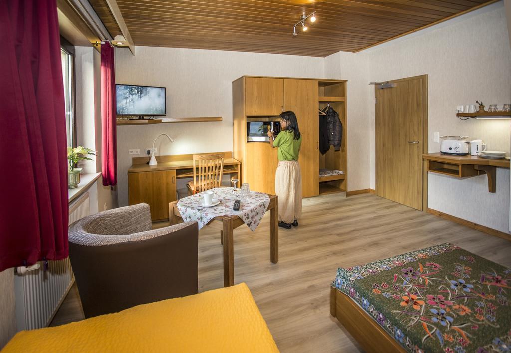 Apartament Boardinghouse Remchingen Baan Arun Zewnętrze zdjęcie