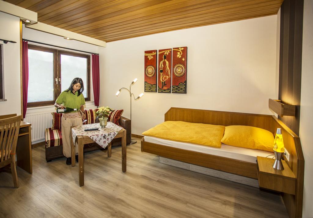 Apartament Boardinghouse Remchingen Baan Arun Zewnętrze zdjęcie