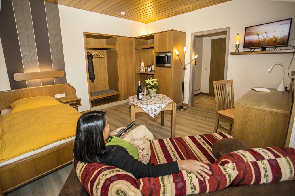 Apartament Boardinghouse Remchingen Baan Arun Zewnętrze zdjęcie