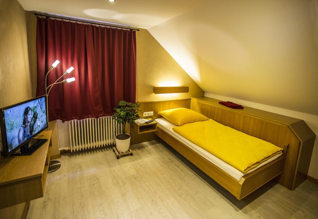 Apartament Boardinghouse Remchingen Baan Arun Zewnętrze zdjęcie
