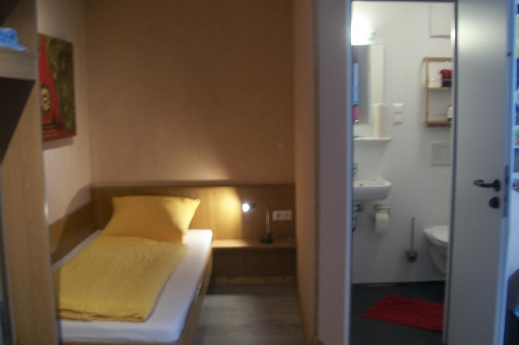 Apartament Boardinghouse Remchingen Baan Arun Zewnętrze zdjęcie